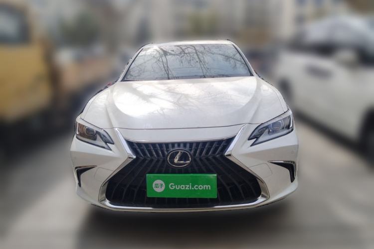 Used Lexus ES 2023 200 Excellence Edition Front