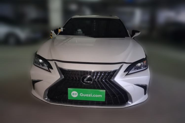 Used Lexus ES 2023 200 Excellence Edition Front