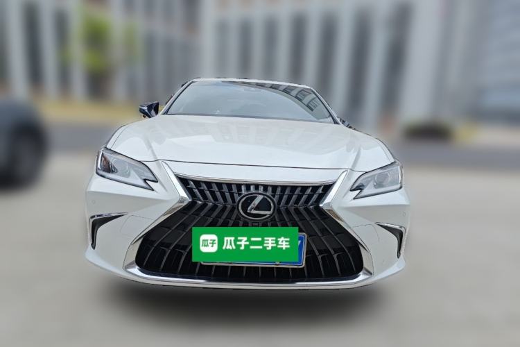 Used Lexus ES 2023 200 Excellence Edition Front
