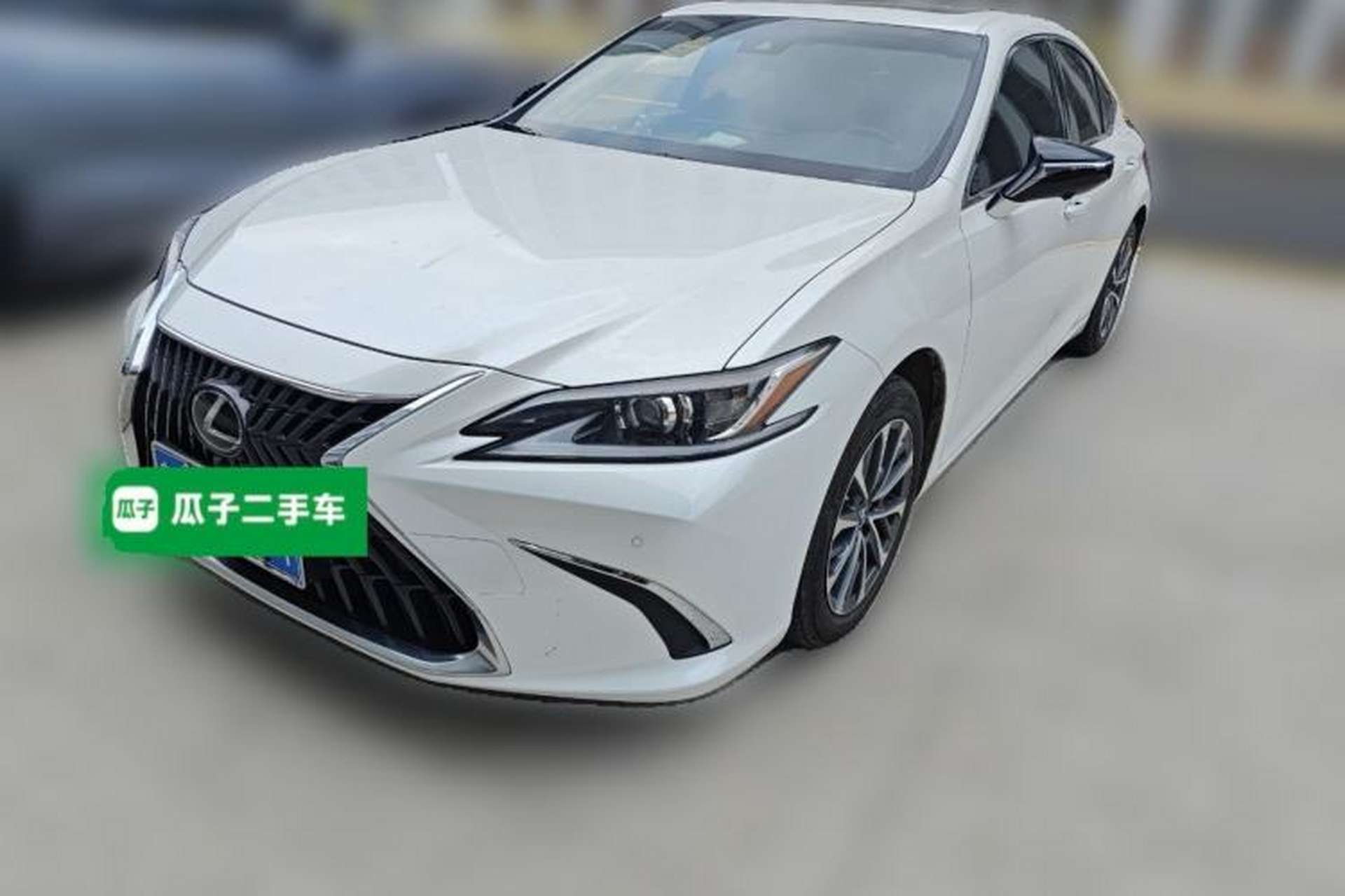 Used Lexus ES 2023 200 Excellence Edition Front Left 45 Deg