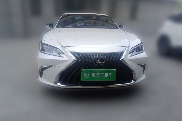 Used Lexus ES 2023 200 Excellence Edition Front