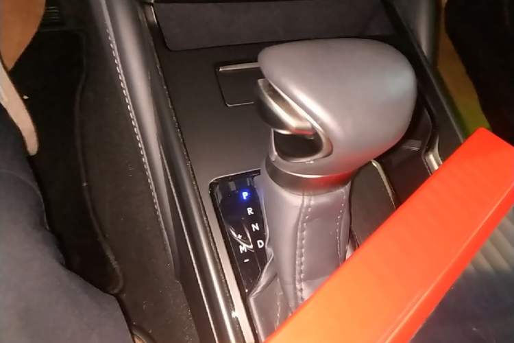 Used Lexus ES 2023 200 Excellence Edition Gear Lever