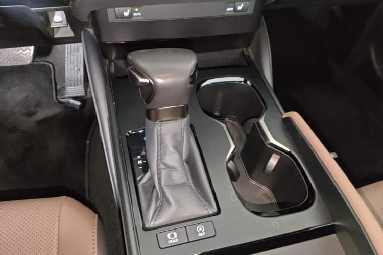Used Lexus ES 2023 200 Excellence Edition Gear Lever