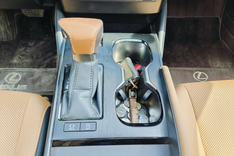 Used Lexus ES 2023 200 Excellence Edition Gear Lever