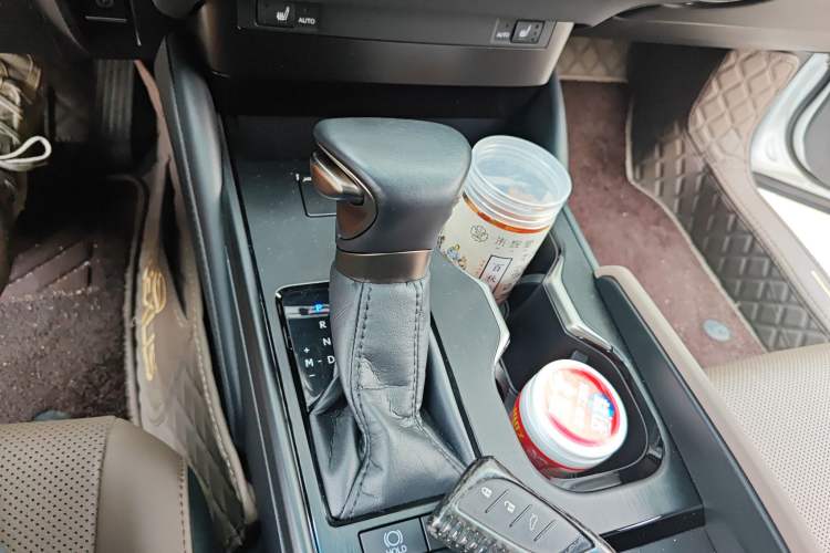 Used Lexus ES 2023 200 Excellence Edition Gear Lever