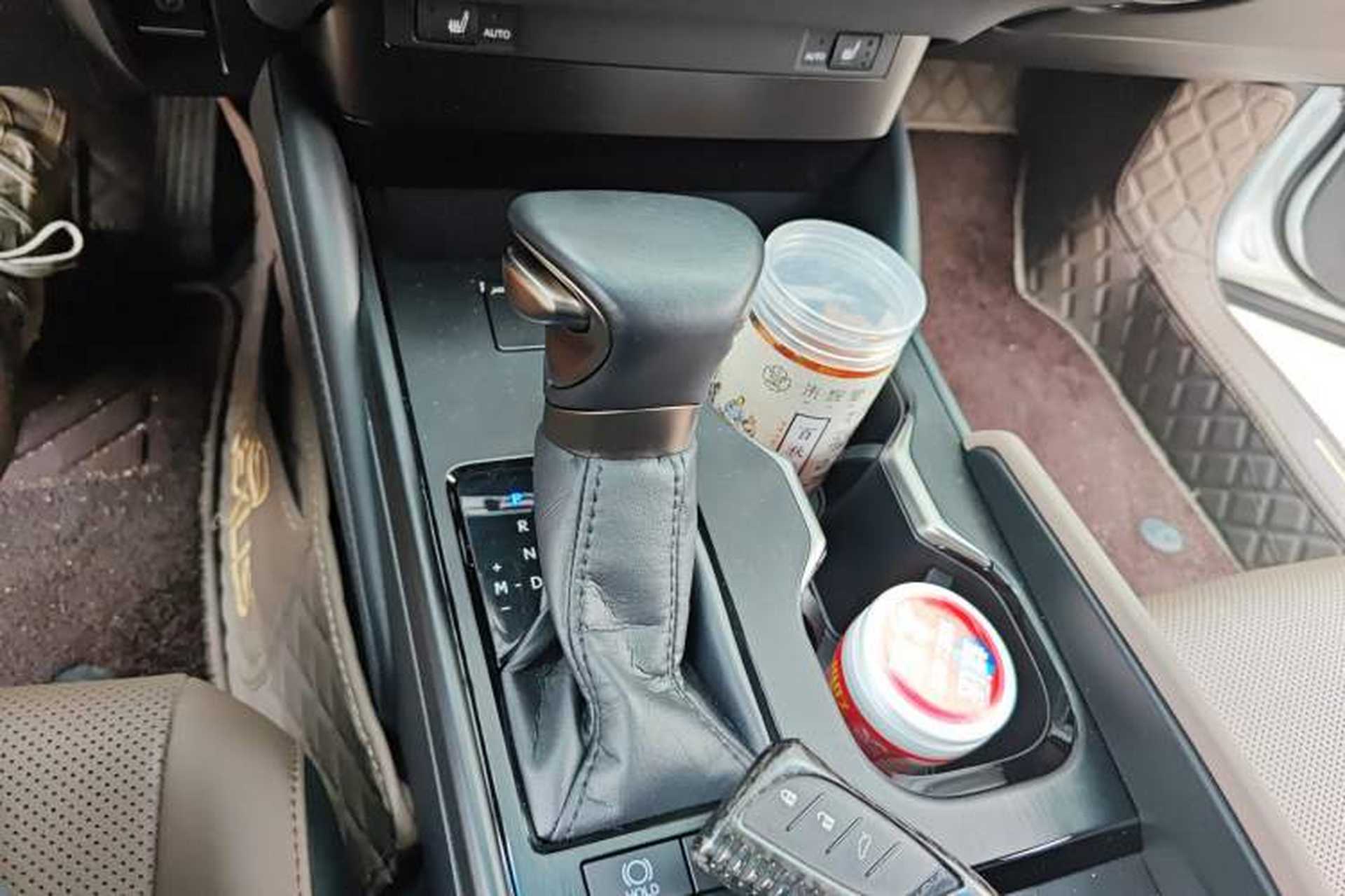 Used Lexus ES 2023 200 Excellence Edition Gear Lever