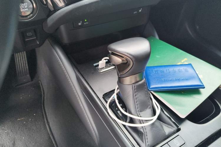 Used Lexus ES 2023 200 Excellence Edition Gear Lever