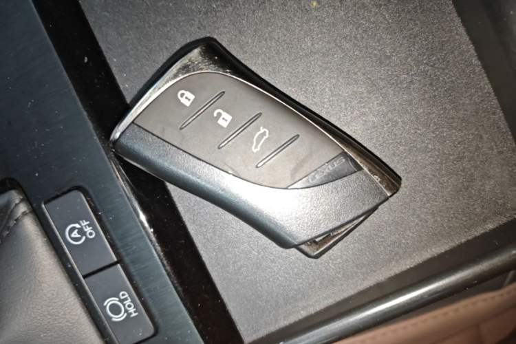 Used Lexus ES 2023 200 Excellence Edition Interior 1