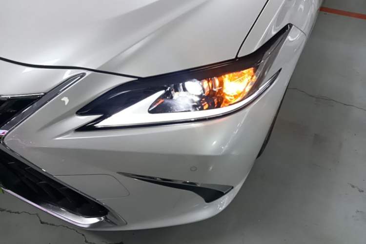 Used Lexus ES 2023 200 Excellence Edition Left Front Headlight