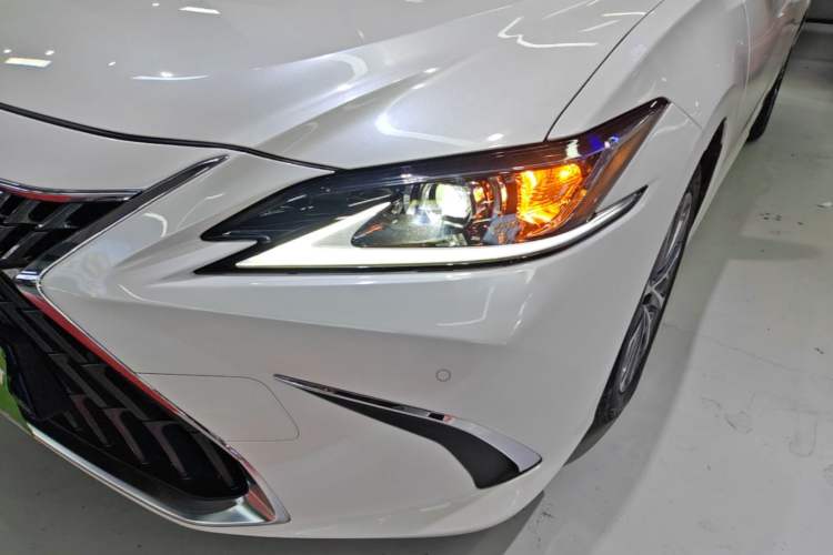 Used Lexus ES 2023 200 Excellence Edition Left Front Headlight
