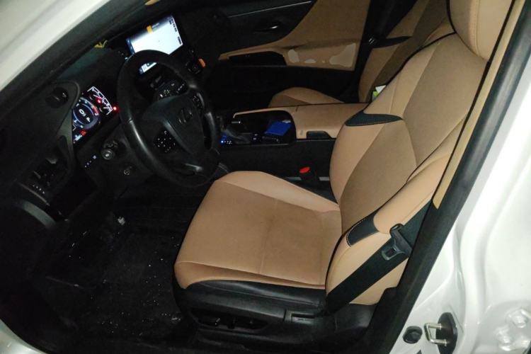 Used Lexus ES 2023 200 Excellence Edition Left Front Seat