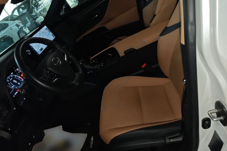 Used Lexus ES 2023 200 Luxury Edition Left Front Seat
