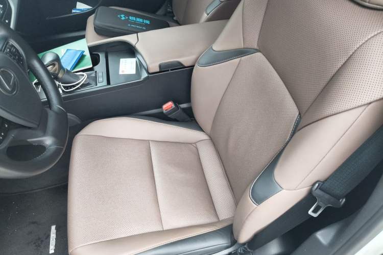 Used Lexus ES 2023 200 Excellence Edition Left Front Seat