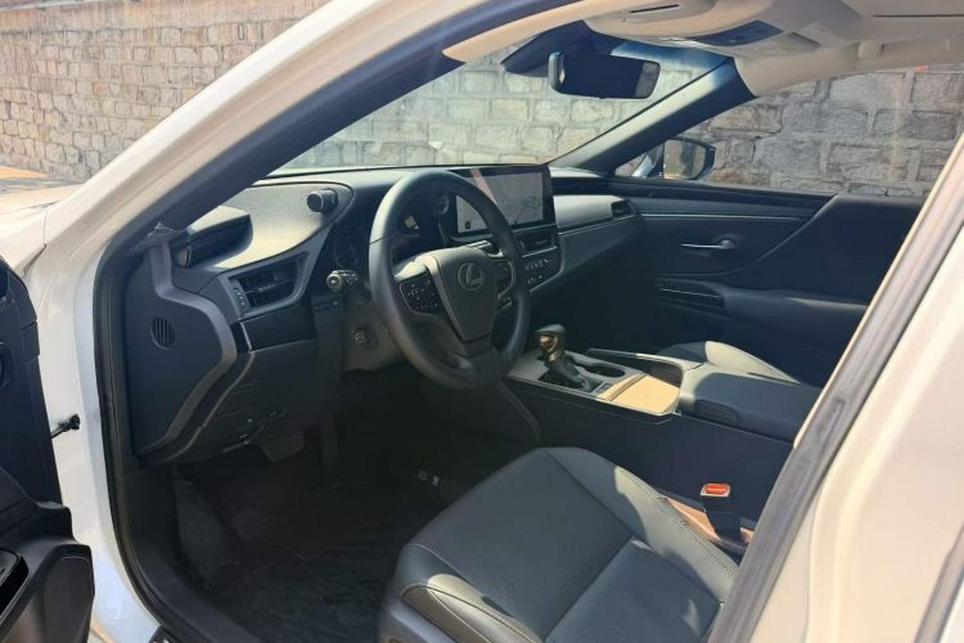 Used Lexus ES 2023 200 Excellence Edition Left Front Seat