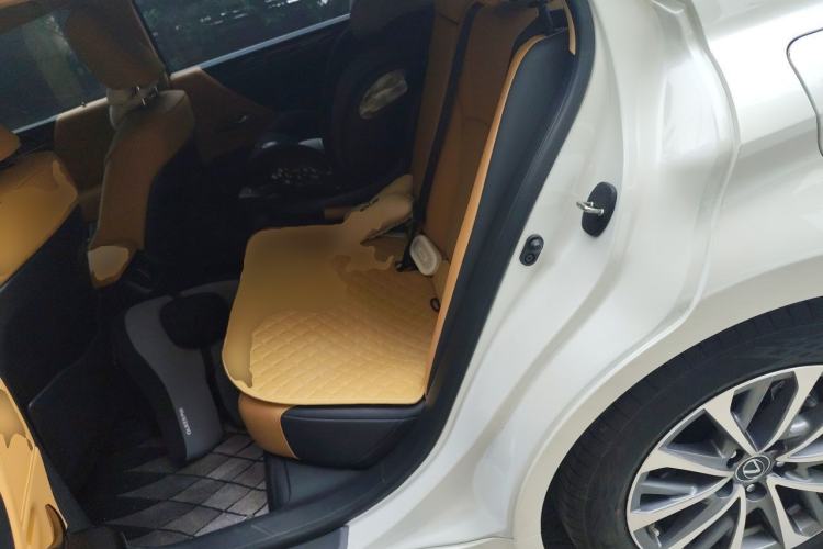 Used Lexus ES 2023 200 Excellence Edition Left Rear Seat