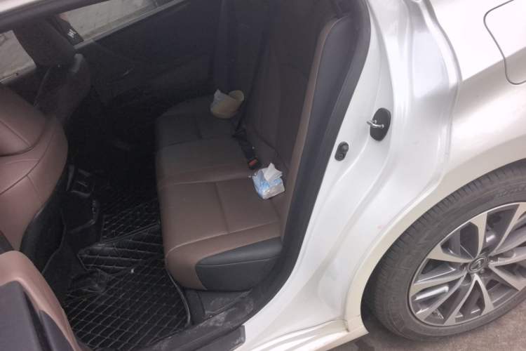 Used Lexus ES 2023 200 Excellence Edition Left Rear Seat