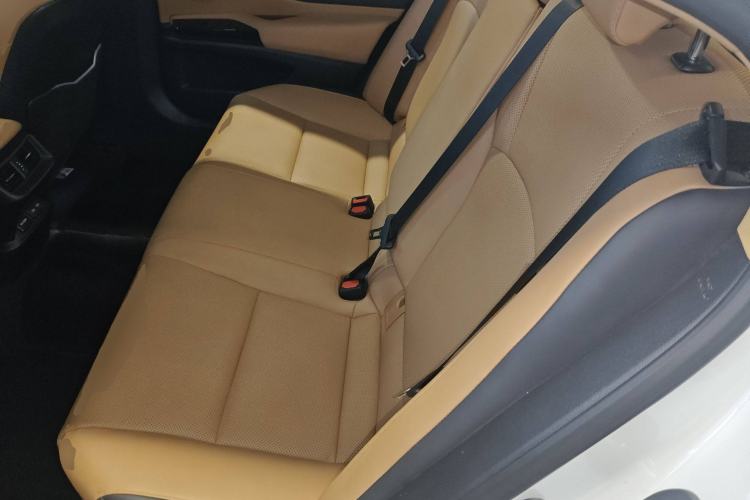 Used Lexus ES 2023 200 Excellence Edition Left Rear Seat