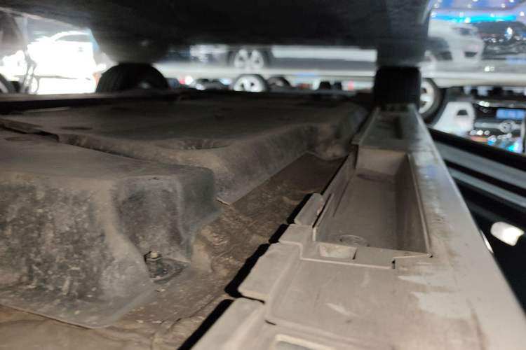 Used Lexus ES 2023 200 Excellence Edition Left Side Sill