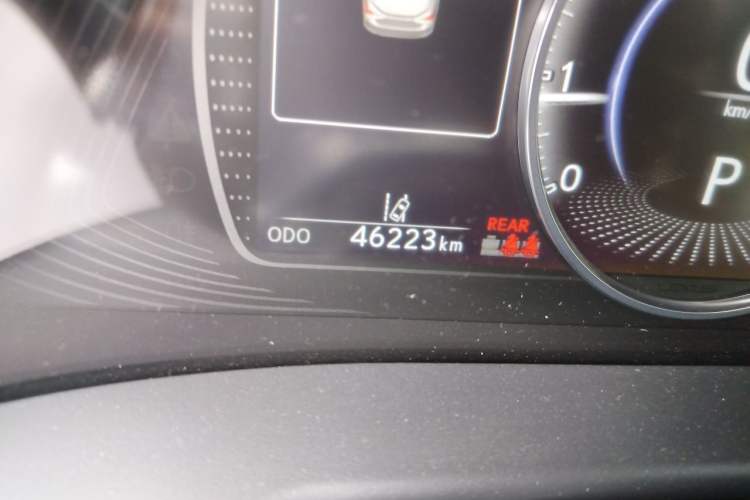 Used Lexus ES 2023 200 Excellence Edition Odometer Close Up
