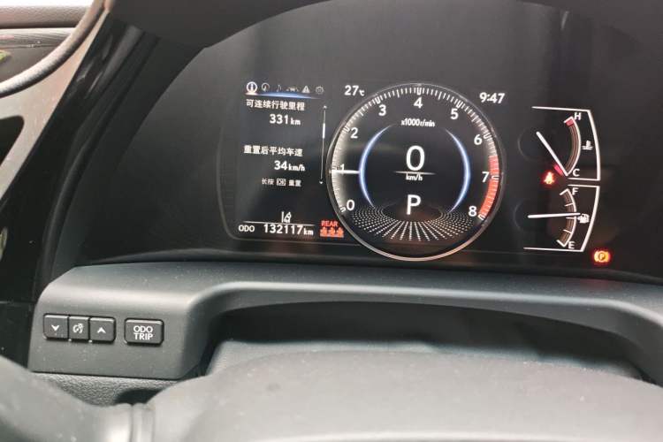 Used Lexus ES 2023 260 Excellence Edition Odometer Close Up