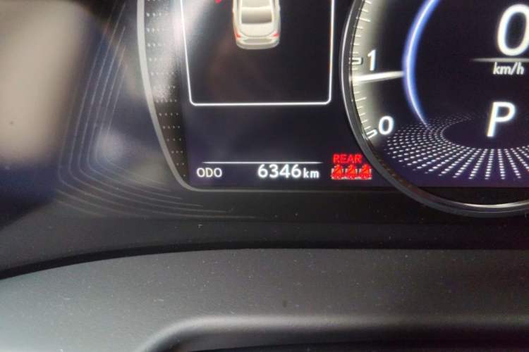 Used Lexus ES 2023 200 Excellence Edition Odometer Close Up