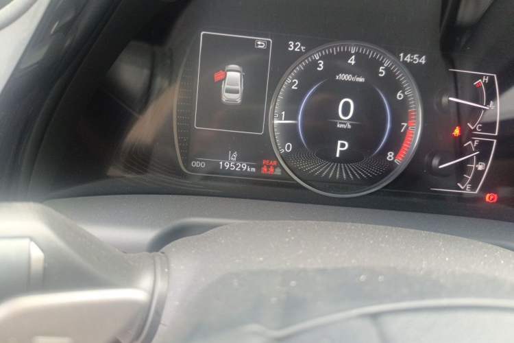 Used Lexus ES 2023 200 Excellence Edition Odometer Close Up