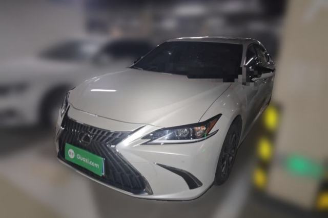 Used Lexus ES 2023 200 Excellence Edition