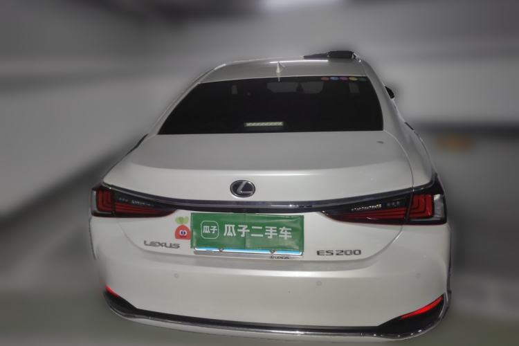 Used Lexus ES 2023 200 Excellence Edition Rear