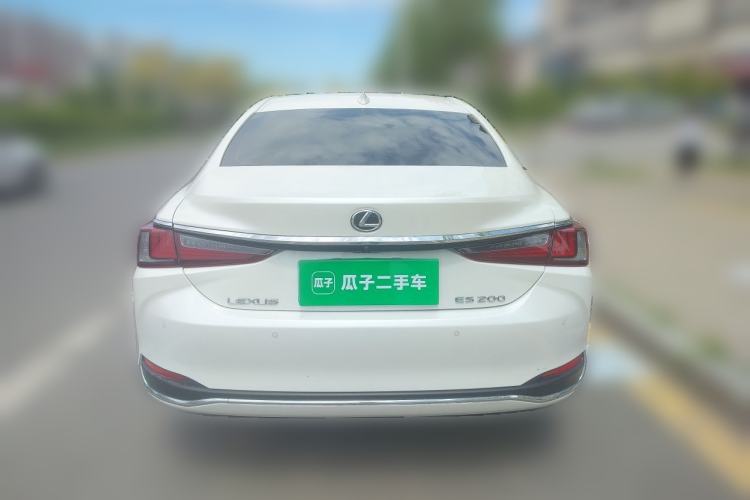 Used Lexus ES 2023 200 Excellence Edition Rear