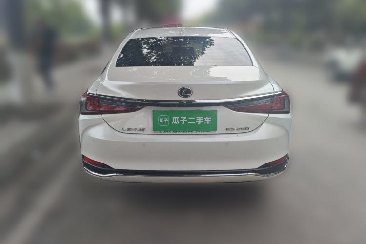 Used Lexus ES 2023 200 Excellence Edition Rear
