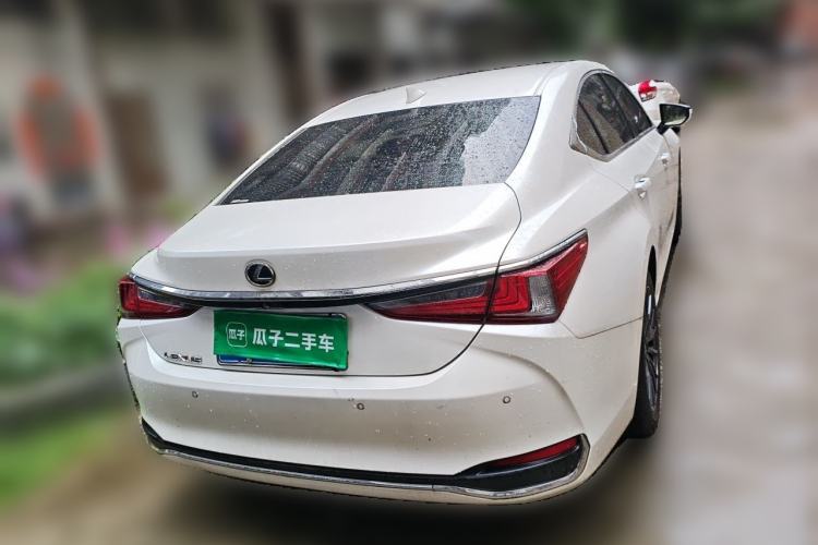 Used Lexus ES 2023 260 Excellence Edition Rear