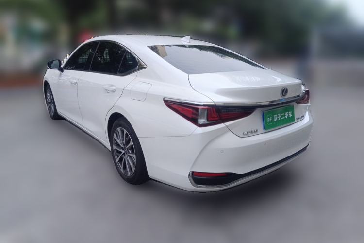 Used Lexus ES 2023 200 Excellence Edition Rear Left 45 Deg