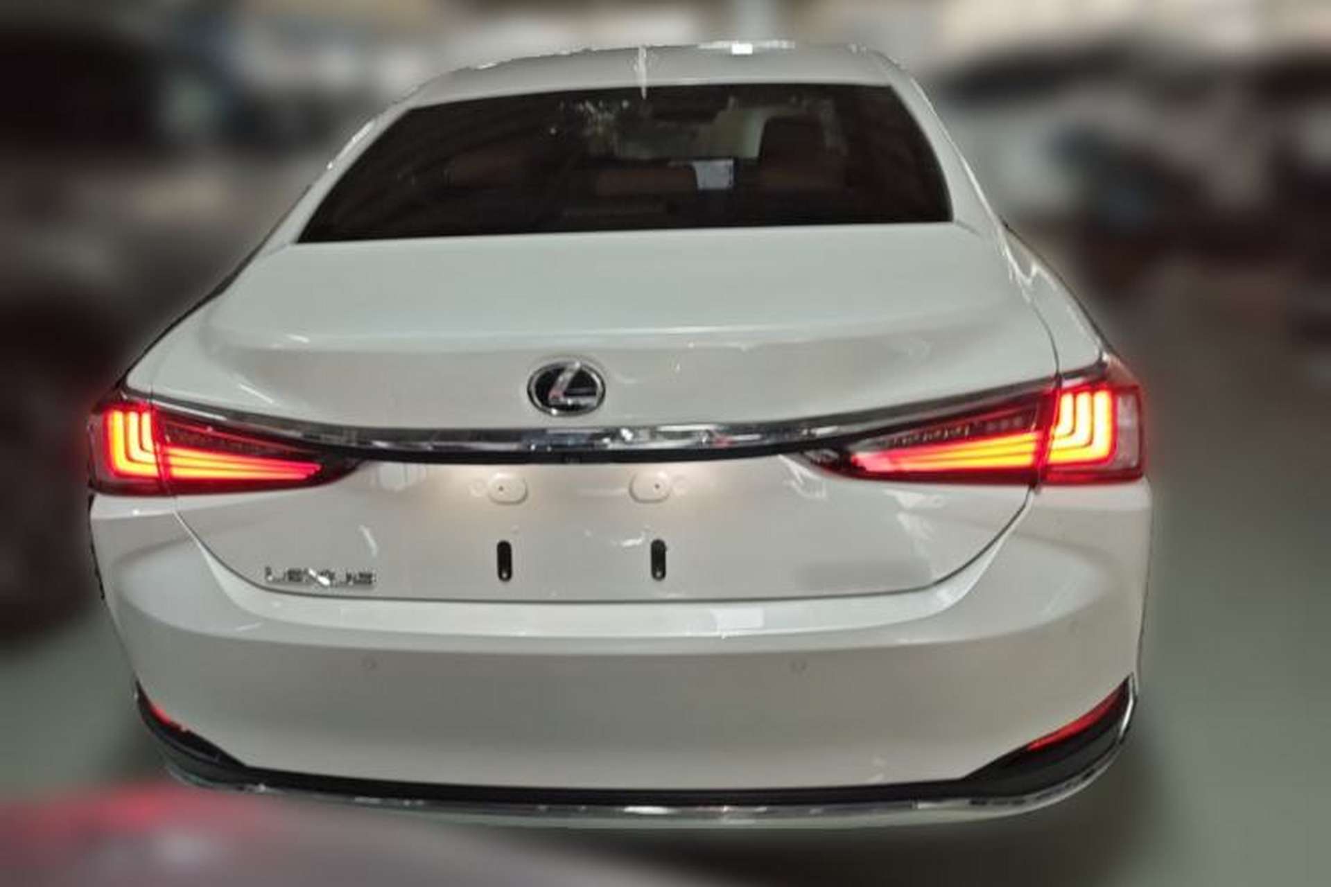 Used Lexus ES 2023 200 Luxury Edition Rear