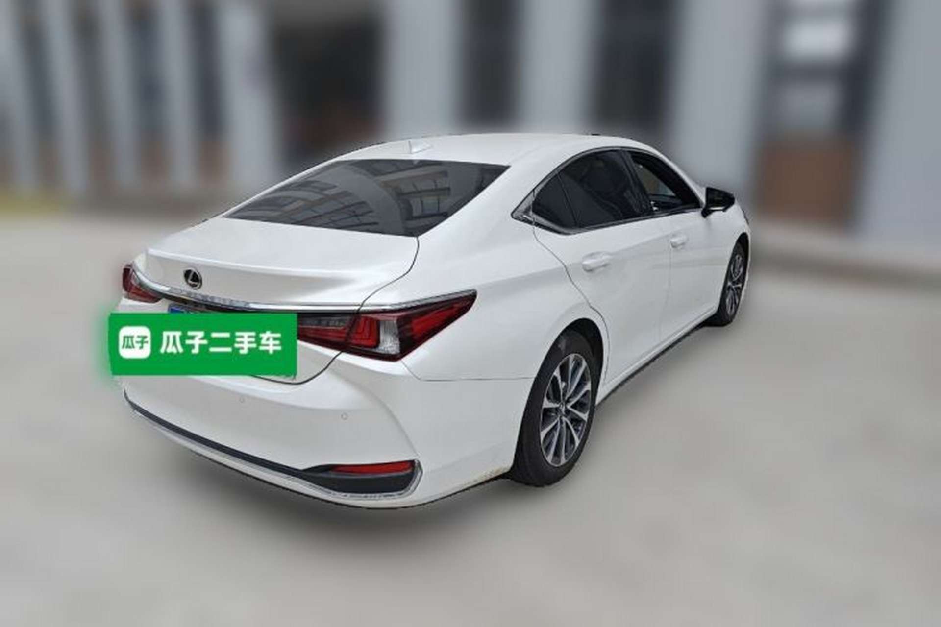 Used Lexus ES 2023 200 Excellence Edition Rear Right 45 Deg