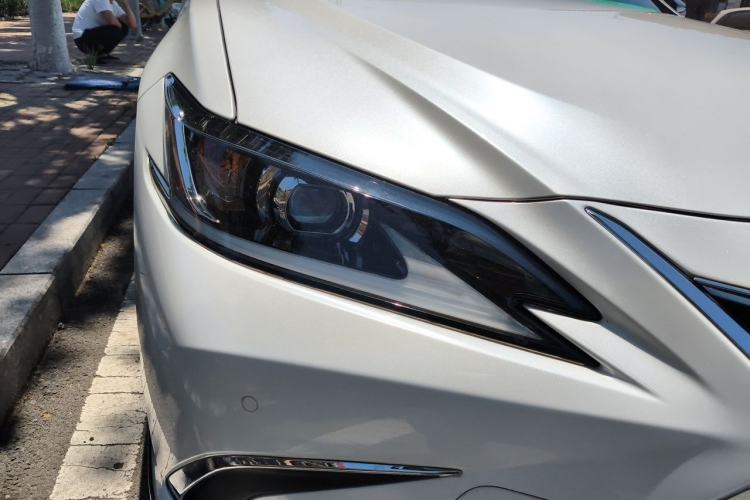 Used Lexus ES 2023 200 Excellence Edition Right Front Headlight