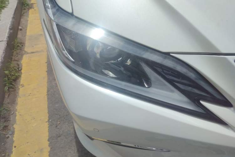 Used Lexus ES 2023 200 Excellence Edition Right Front Headlight
