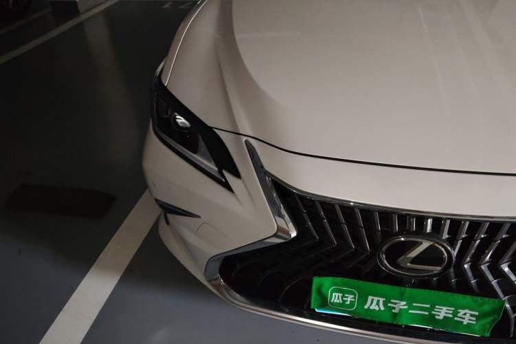 Used Lexus ES 2023 200 Excellence Edition Right Front Headlight