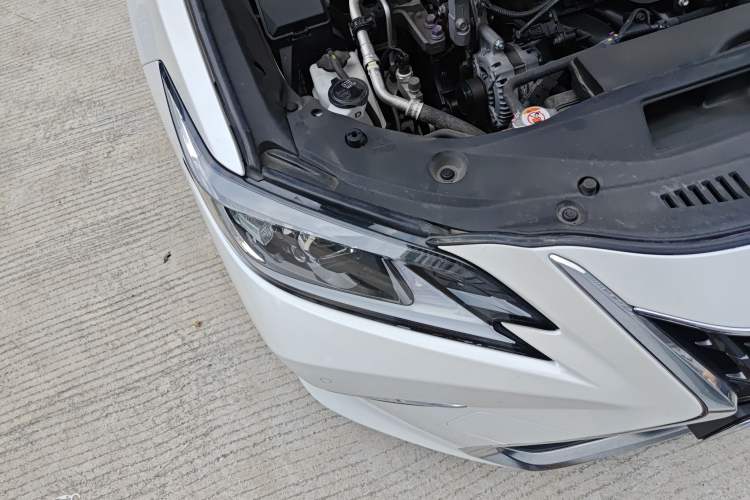 Used Lexus ES 2023 200 Excellence Edition Right Front Headlight