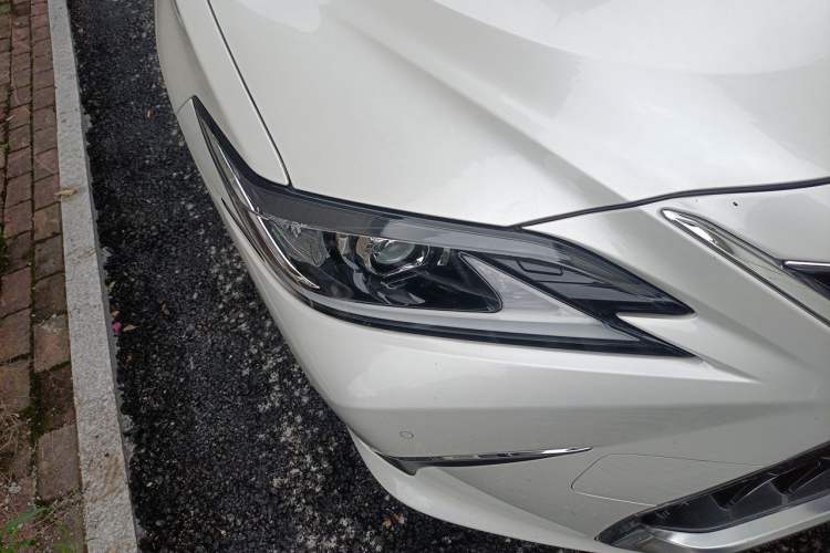 Used Lexus ES 2023 200 Excellence Edition Right Front Headlight