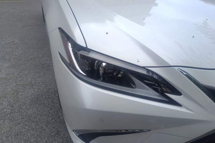 Used Lexus ES 2023 200 Excellence Edition Right Front Headlight