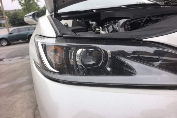Used Lexus ES 2023 200 Excellence Edition Right Front Headlight