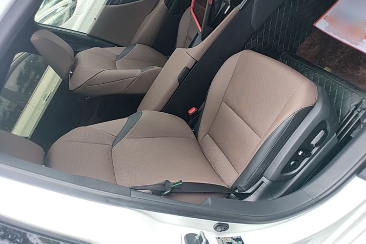 Used Lexus ES 2023 200 Excellence Edition Right Front Seat