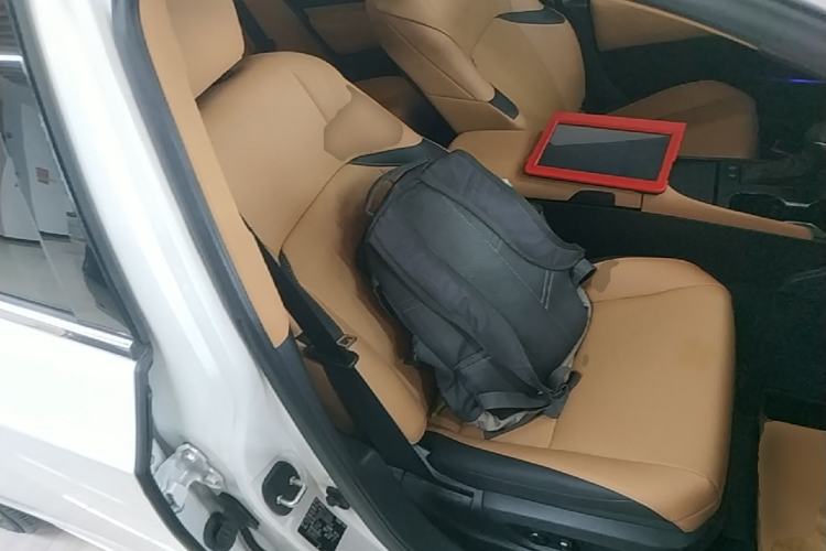 Used Lexus ES 2023 200 Excellence Edition Right Front Seat