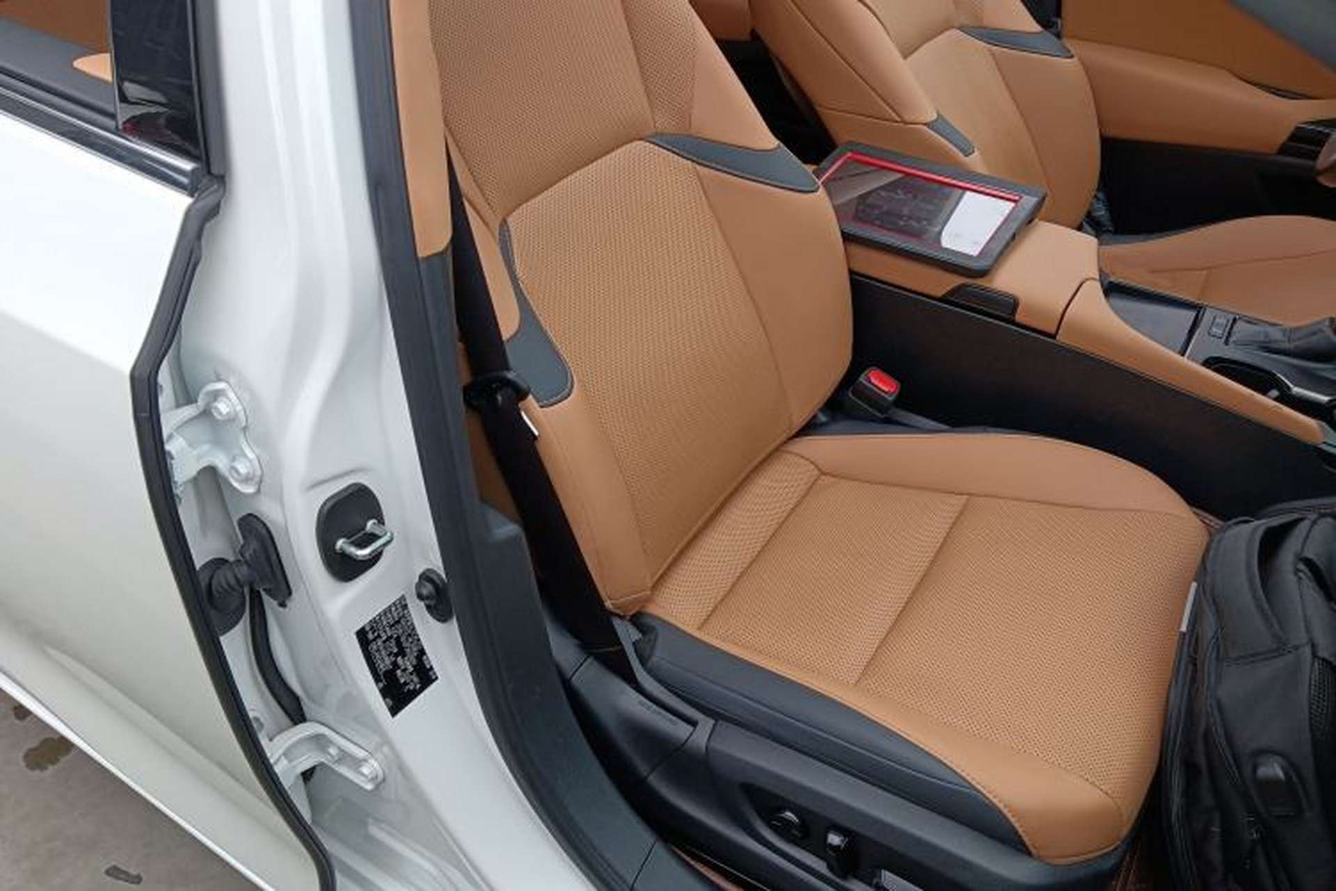 Used Lexus ES 2023 260 Excellence Edition Right Front Seat