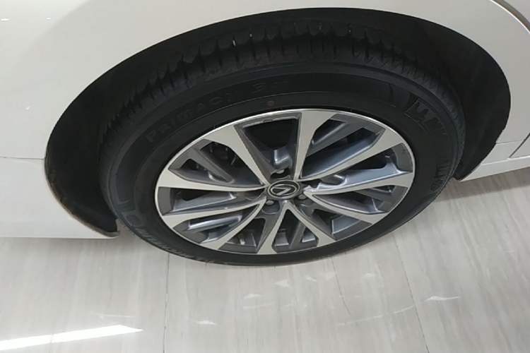Used Lexus ES 2023 200 Excellence Edition Right Rear Wheel Hub