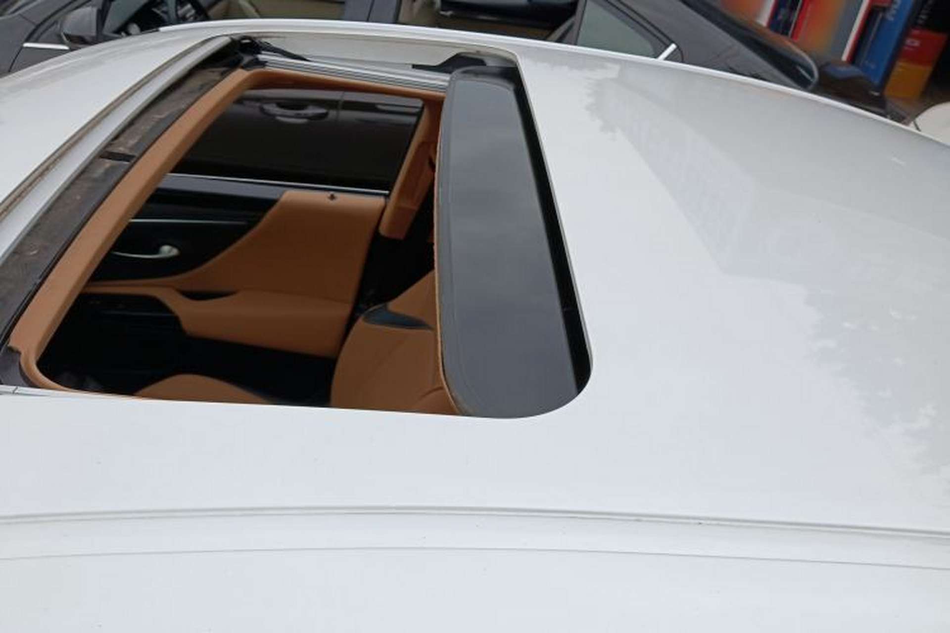 Used Lexus ES 2023 260 Excellence Edition Roof