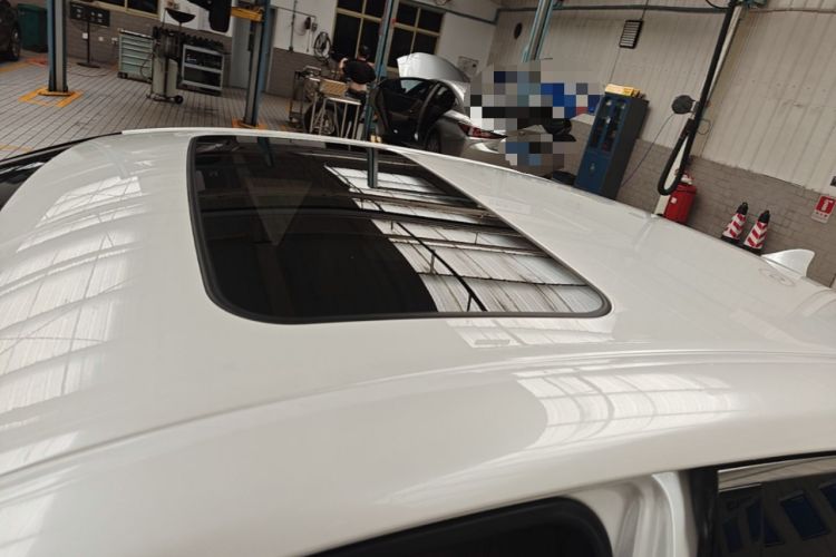Used Lexus ES 2023 200 Excellence Edition Roof
