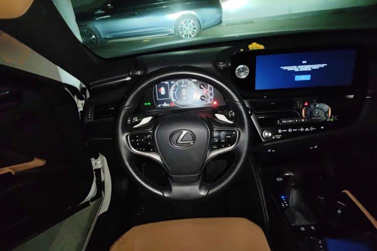Used Lexus ES 2023 200 Excellence Edition Steering Wheel