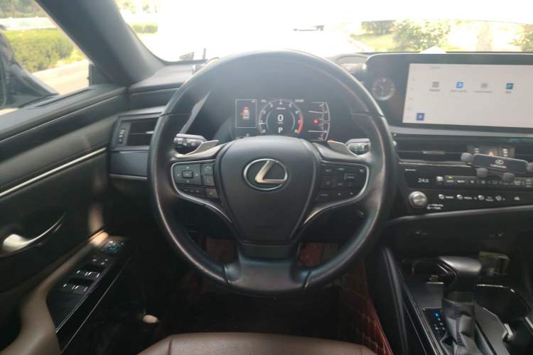 Used Lexus ES 2023 200 Excellence Edition Steering Wheel
