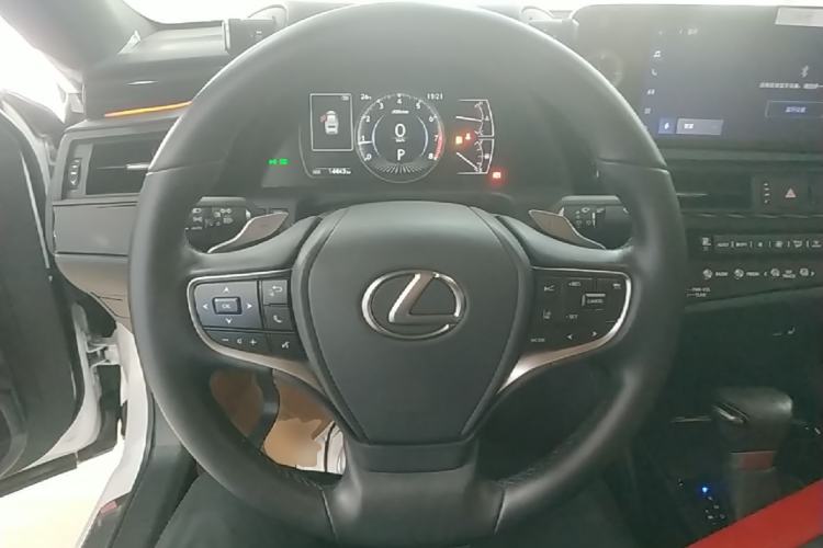 Used Lexus ES 2023 200 Excellence Edition Steering Wheel